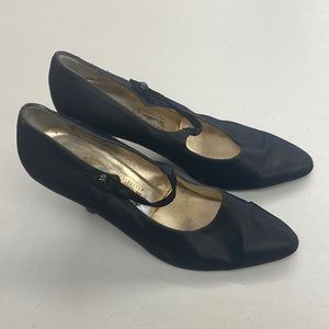 Used Ferragamo heels